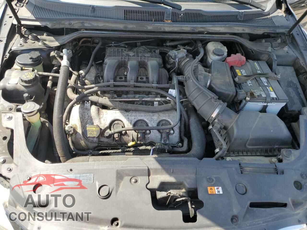 FORD TAURUS 2011 - 1FAHP2FW7BG128774
