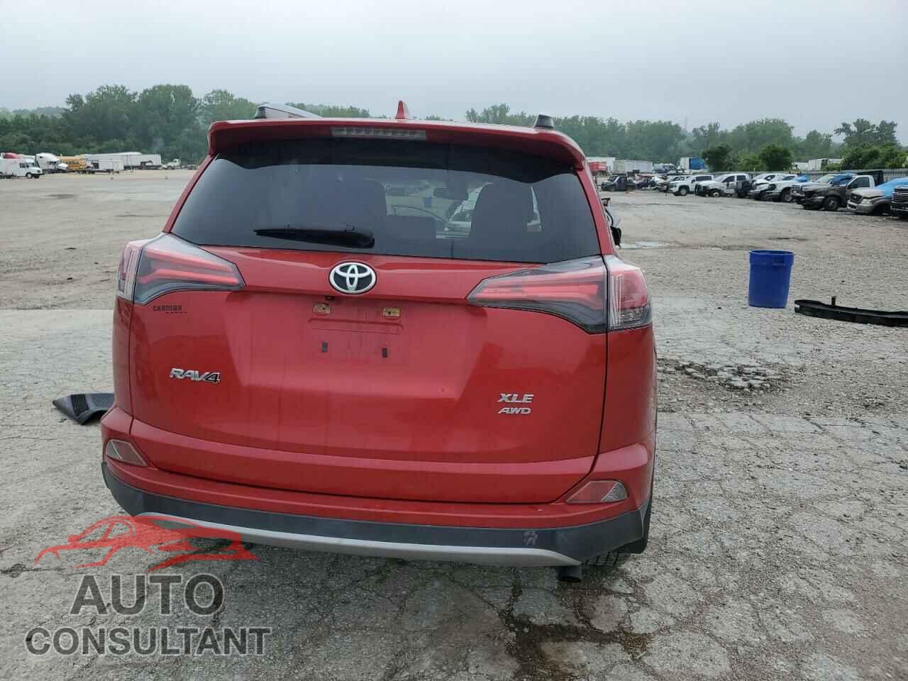 TOYOTA RAV4 2017 - JTMRFREV2HJ116112