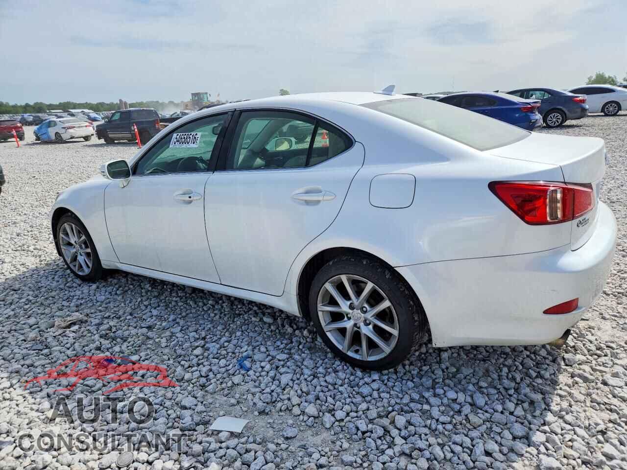 LEXUS IS 2011 - JTHCF5C23B2035126