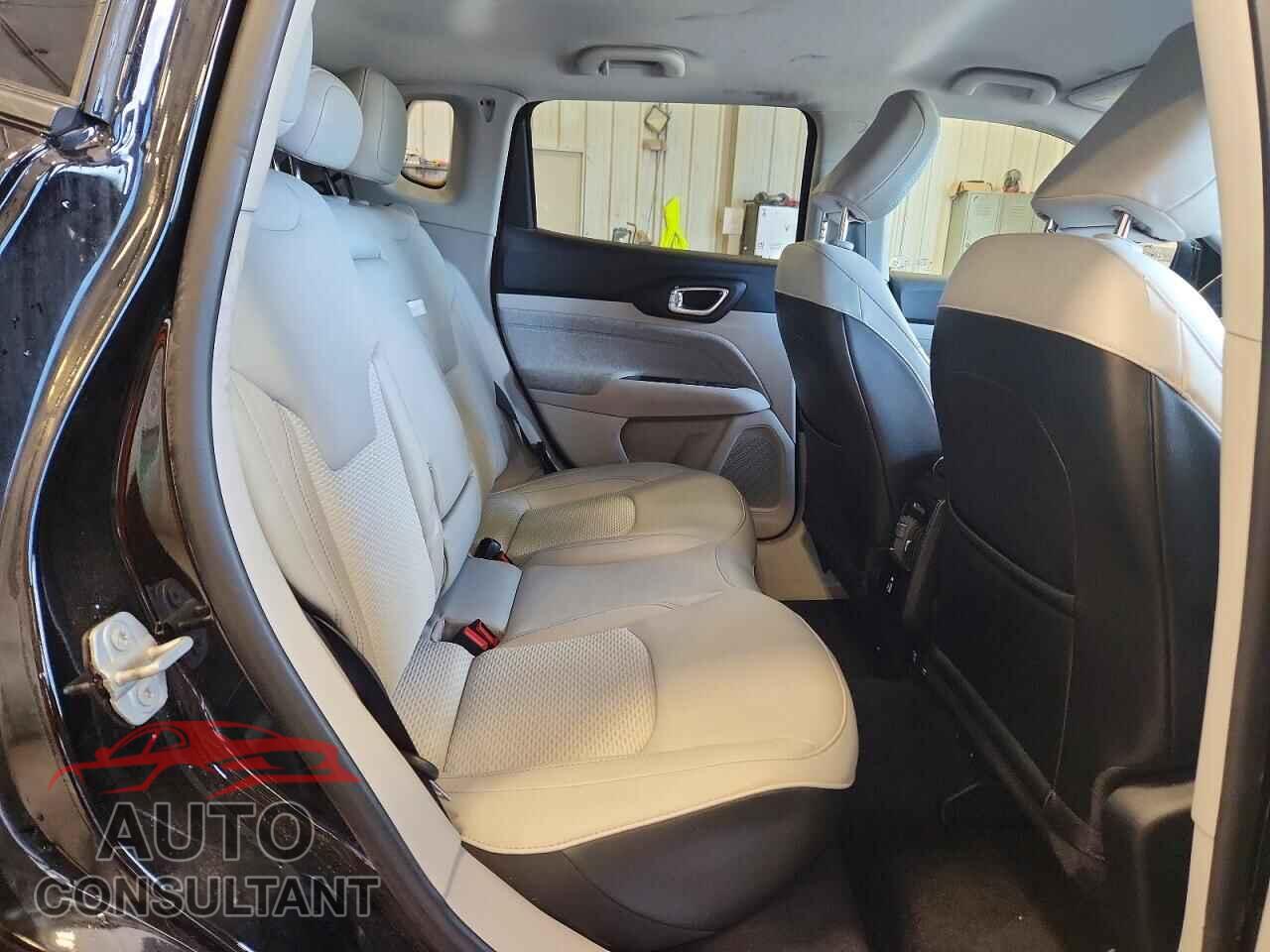 JEEP COMPASS 2022 - 3C4NJDBB4NT121021