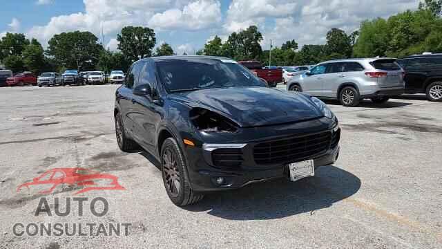 PORSCHE CAYENNE 2017 - WP1AA2A29HKA80782