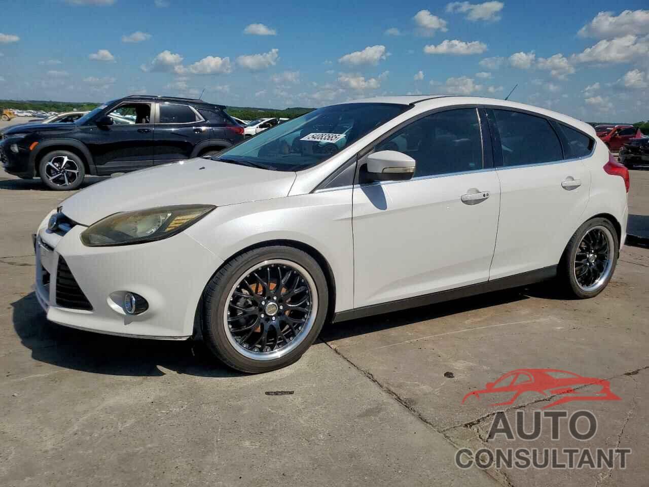 FORD FOCUS 2014 - 1FADP3N24EL330177