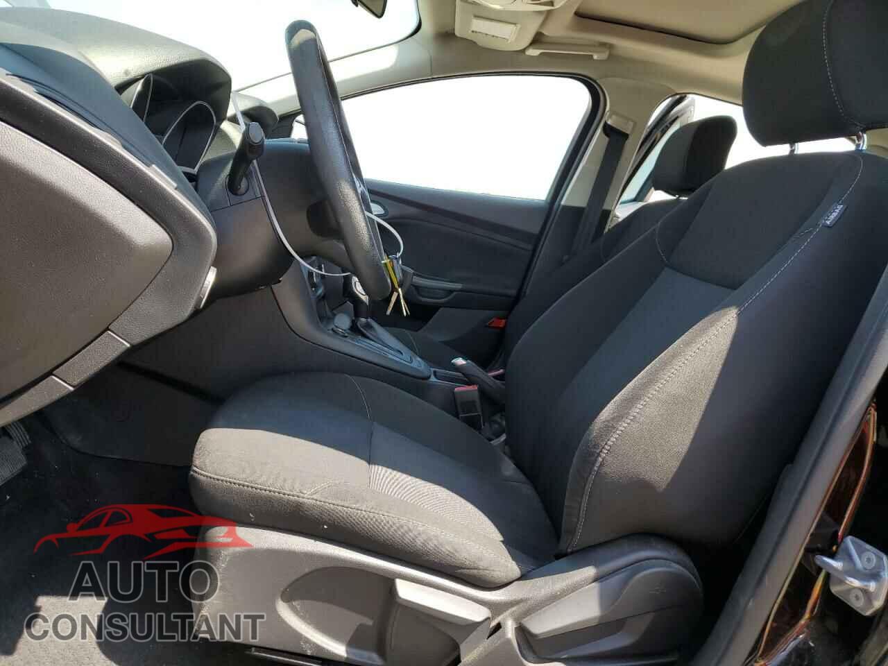 FORD FOCUS 2017 - 1FADP3H2XHL230407