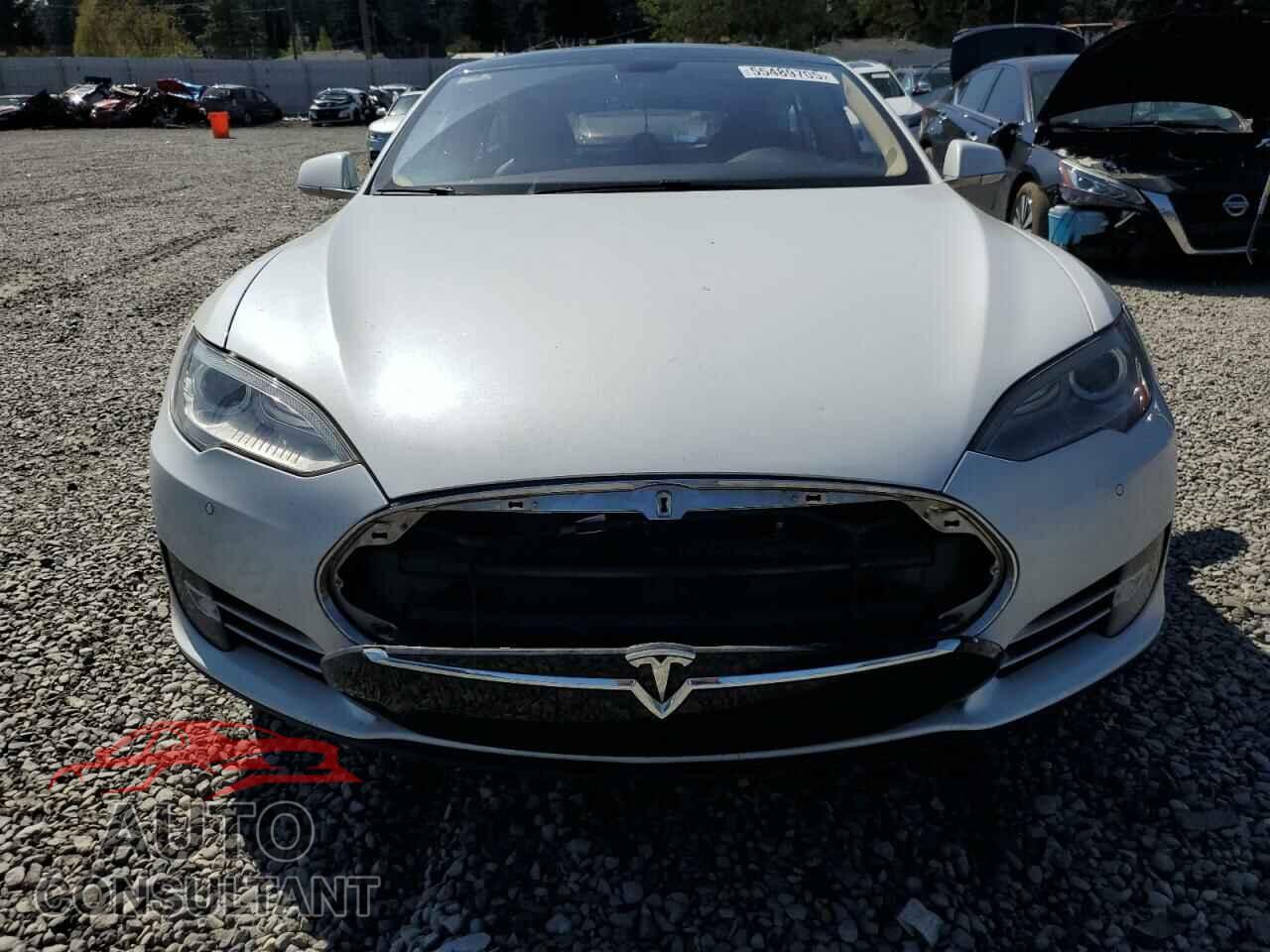 TESLA MODEL S 2014 - 5YJSA1H12EFP51909