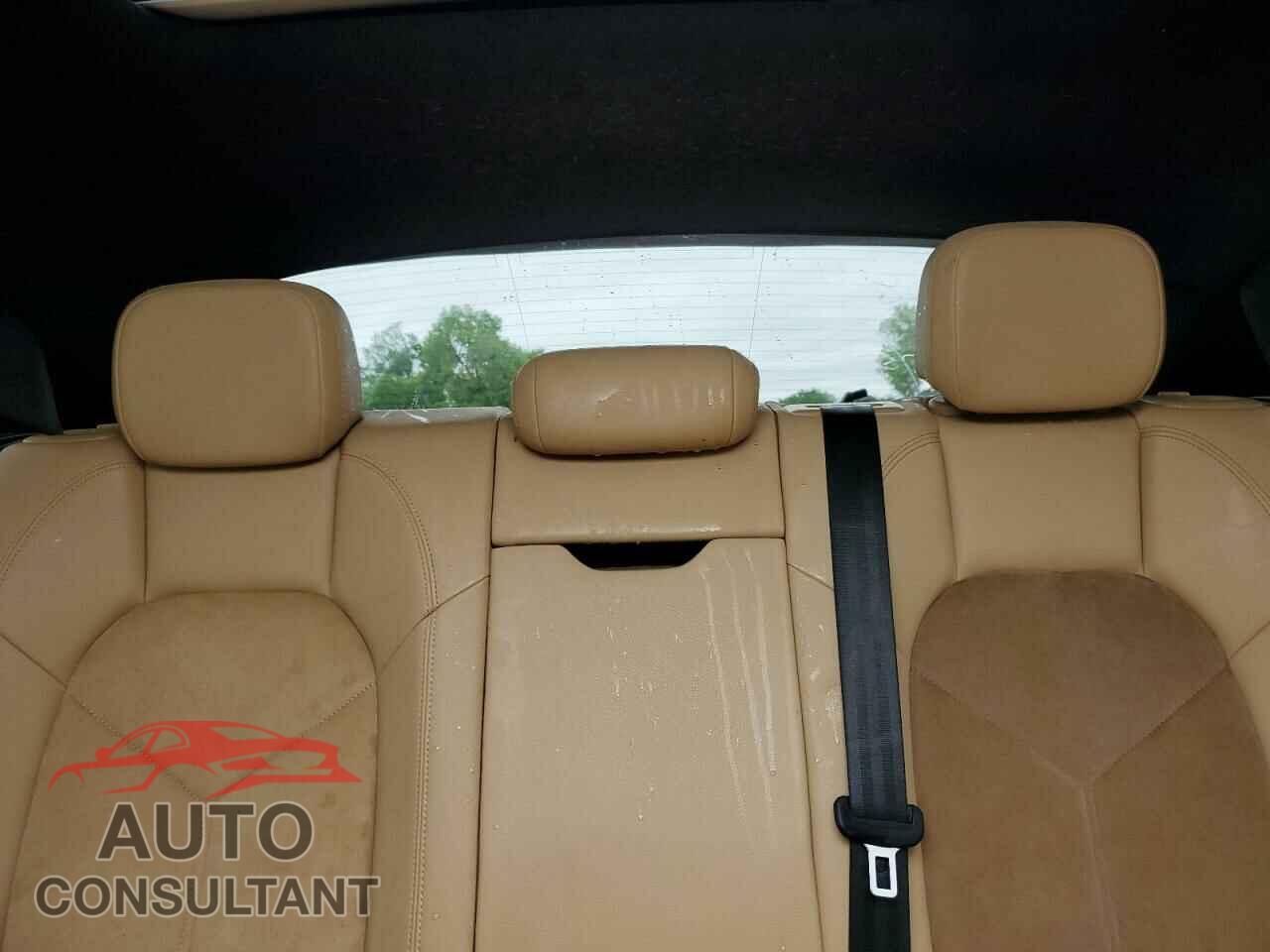 PORSCHE MACAN 2017 - WP1AA2A52HLB00908