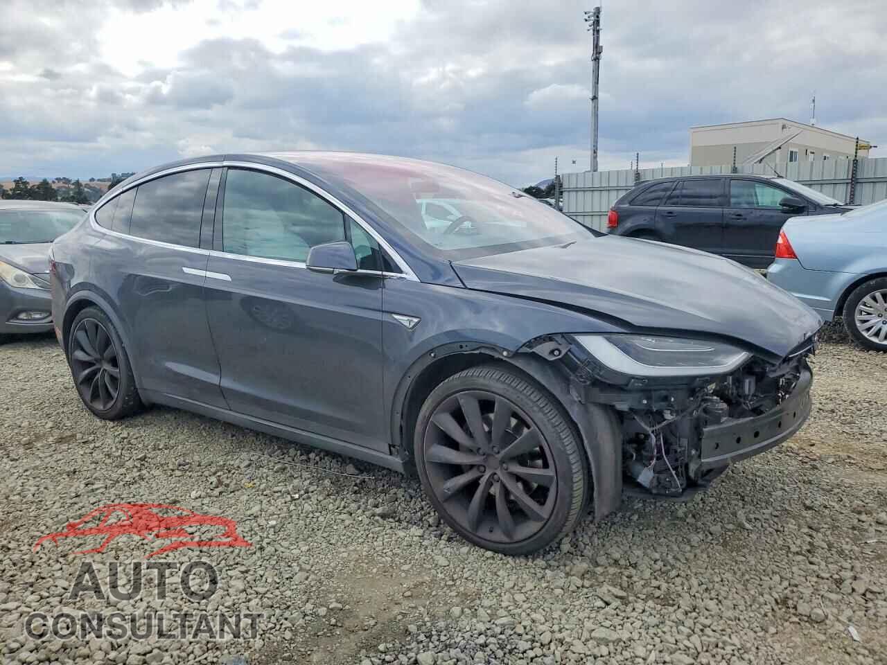 TESLA MODEL X 2016 - 5YJXCBE29GF017175