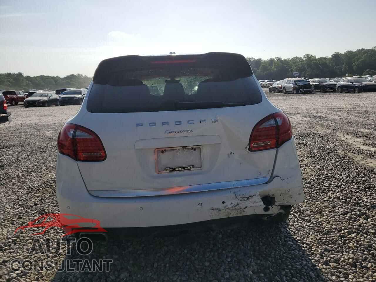 PORSCHE CAYENNE 2012 - WP1AA2A2XCLA10081