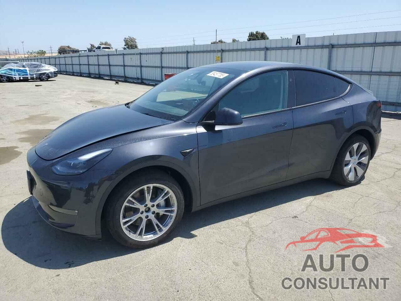 TESLA MODEL Y 2024 - 7SAYGDEE5RF060478