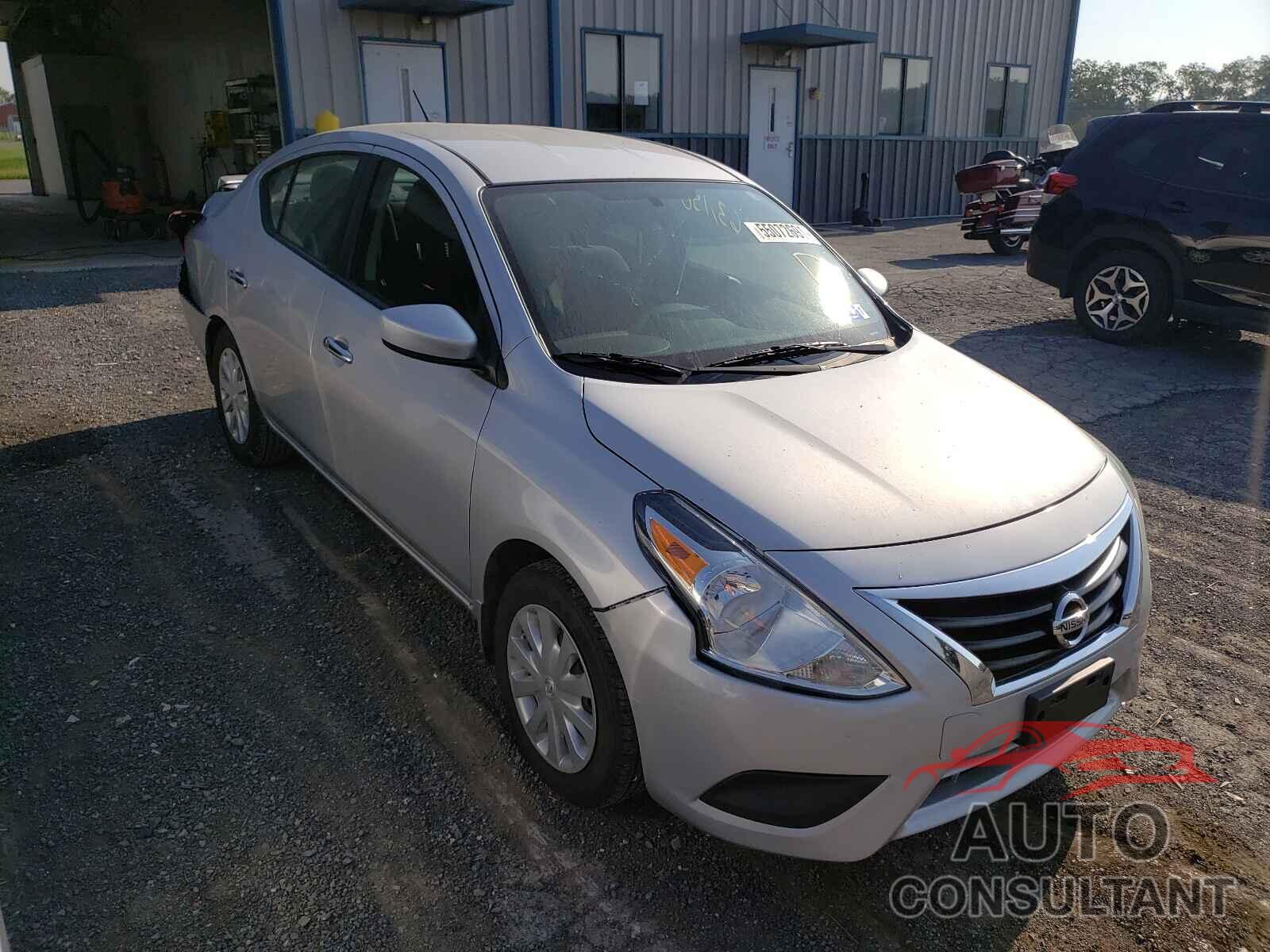NISSAN VERSA 2017 - 3N1CN7AP0HL810586