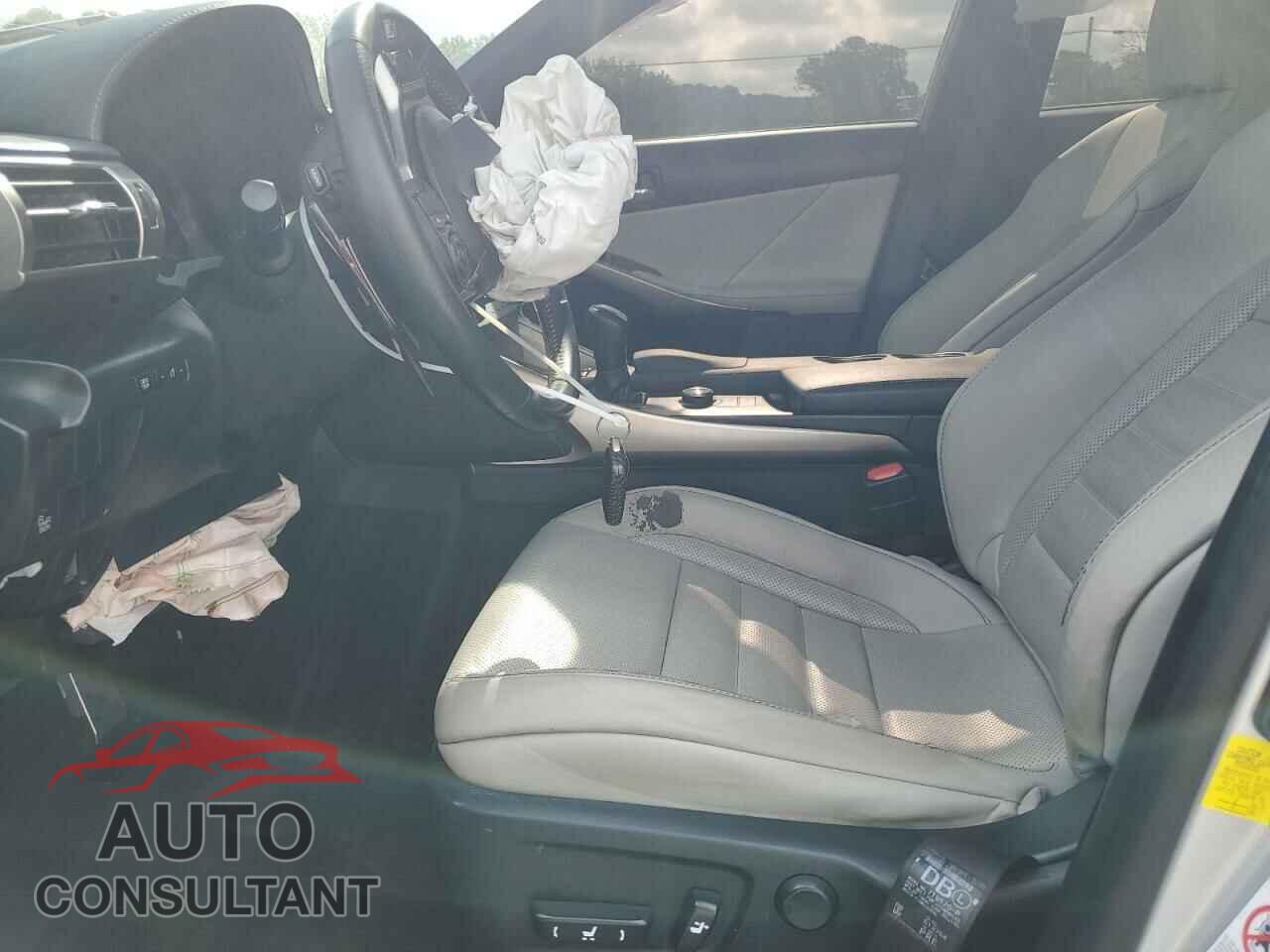 LEXUS IS 2015 - JTHBF1D23F5049602