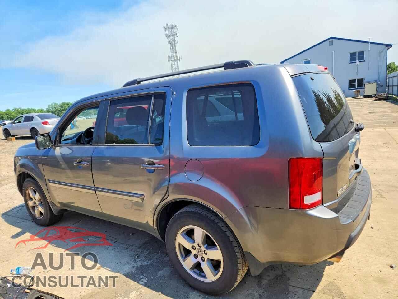 HONDA PILOT 2011 - 5FNYF4H47BB021318