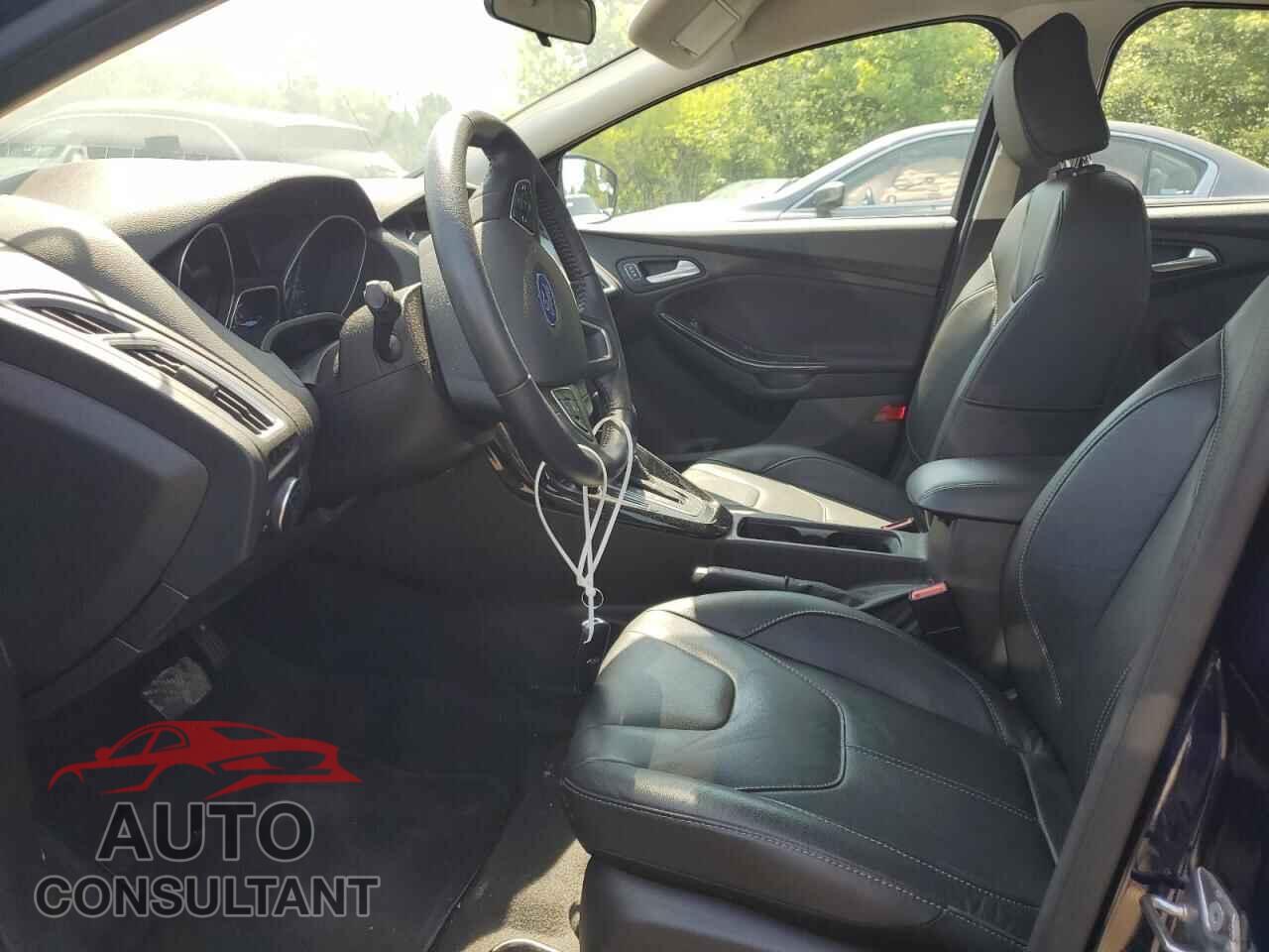 FORD FOCUS 2017 - 1FADP3J23GL288027