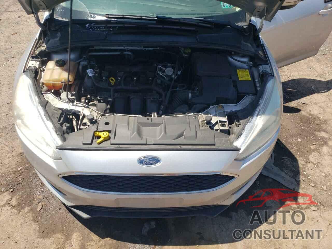 FORD FOCUS 2016 - 1FADP3F2XGL332145