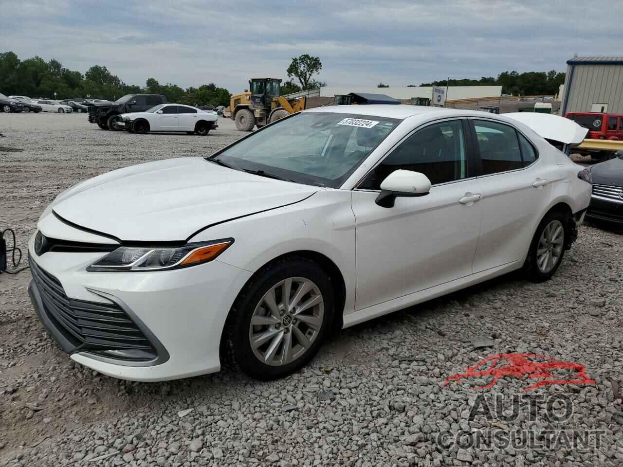 TOYOTA CAMRY 2022 - 4T1C11AKXNU059469