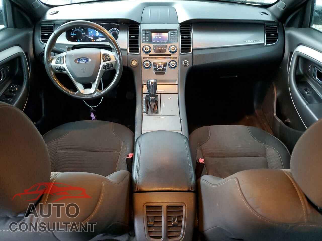 FORD TAURUS 2017 - 1FAHP2E86HG126896