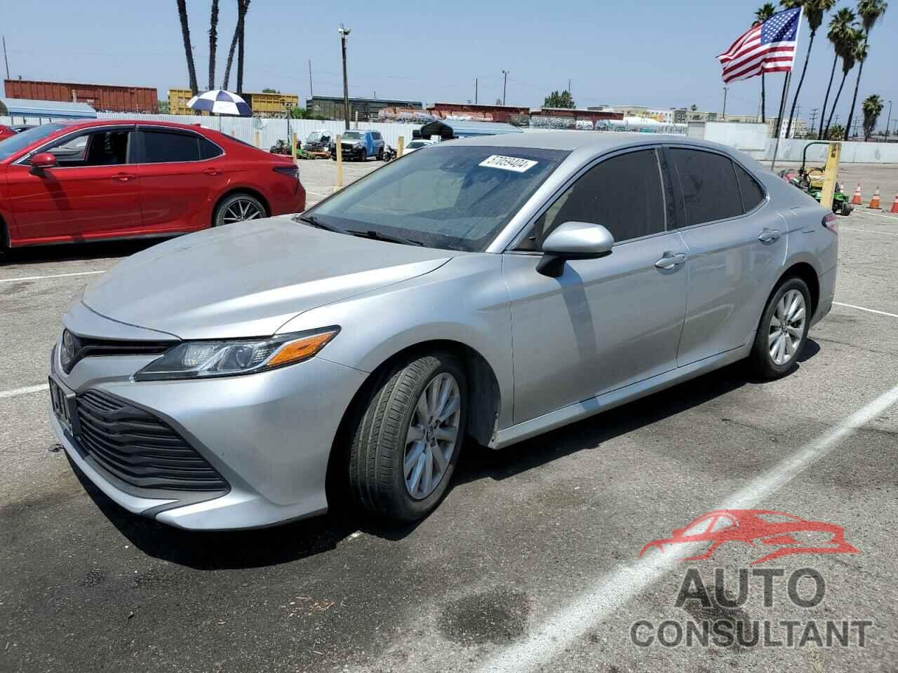 TOYOTA CAMRY 2018 - 4T1B11HKXJU567100