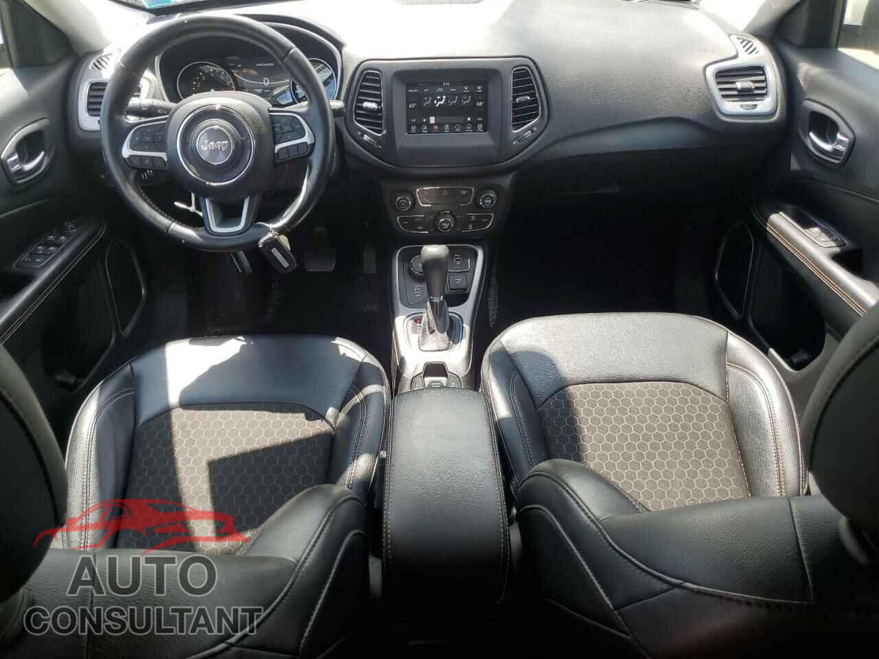 JEEP COMPASS 2020 - 3C4NJDBB3LT197228