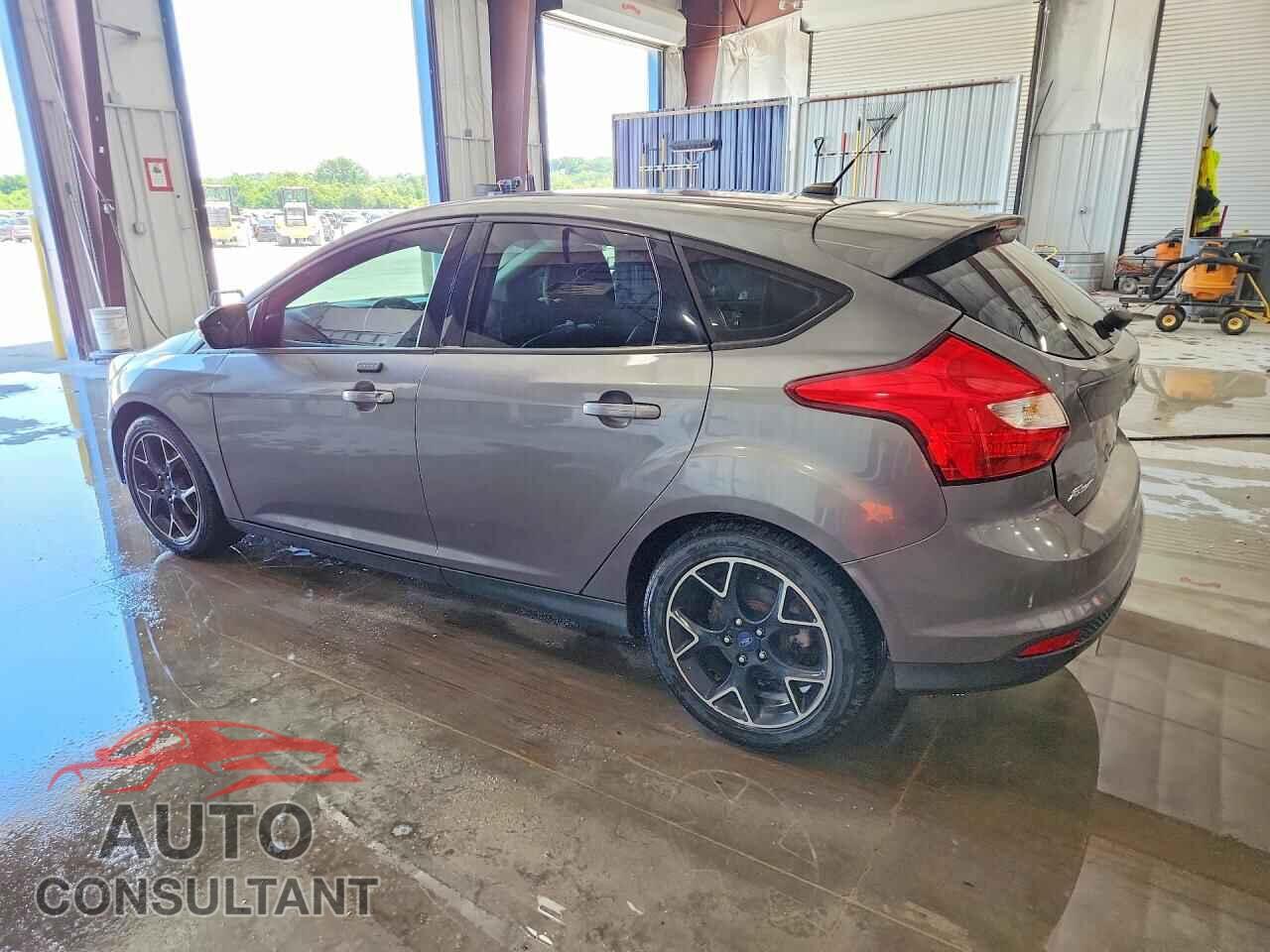 FORD FOCUS 2014 - 1FADP3K25EL422886