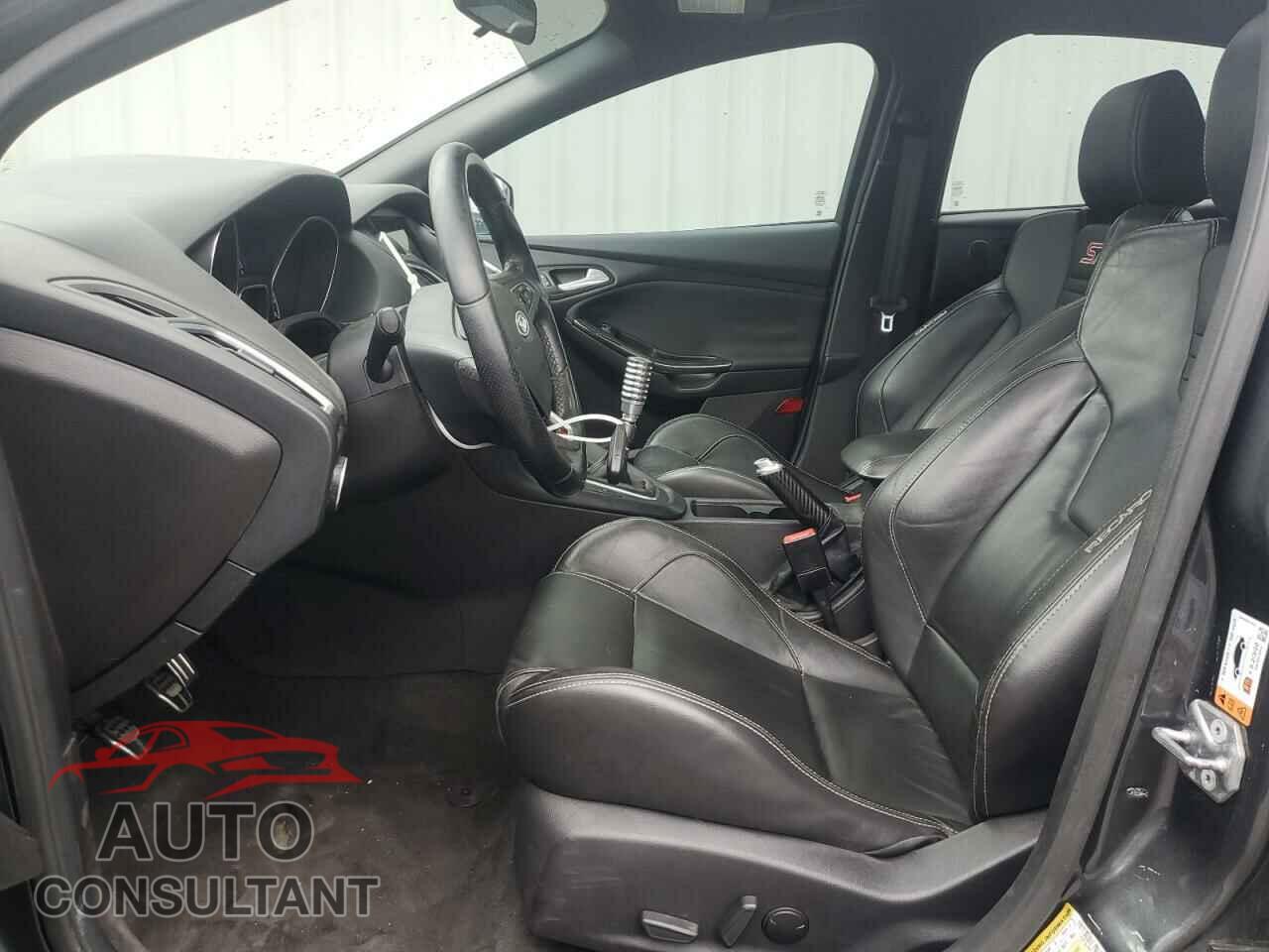 FORD FOCUS 2017 - 1FADP3L9XHL221128