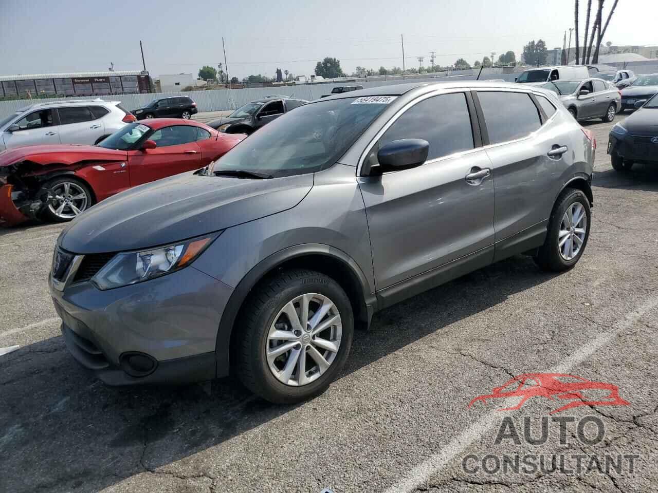 NISSAN ROGUE 2018 - JN1BJ1CP0JW159350