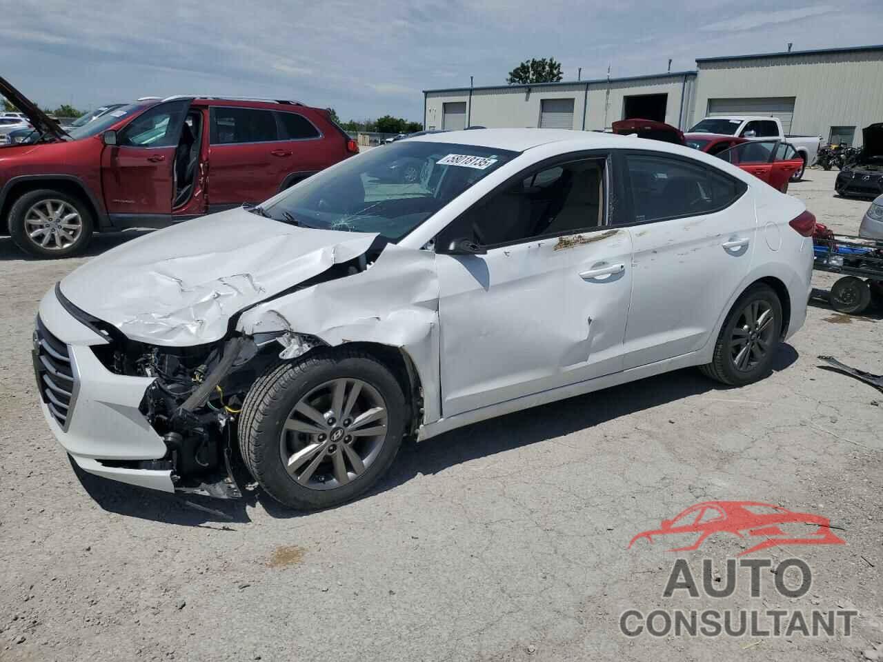 HYUNDAI ELANTRA 2018 - 5NPD84LF4JH217301
