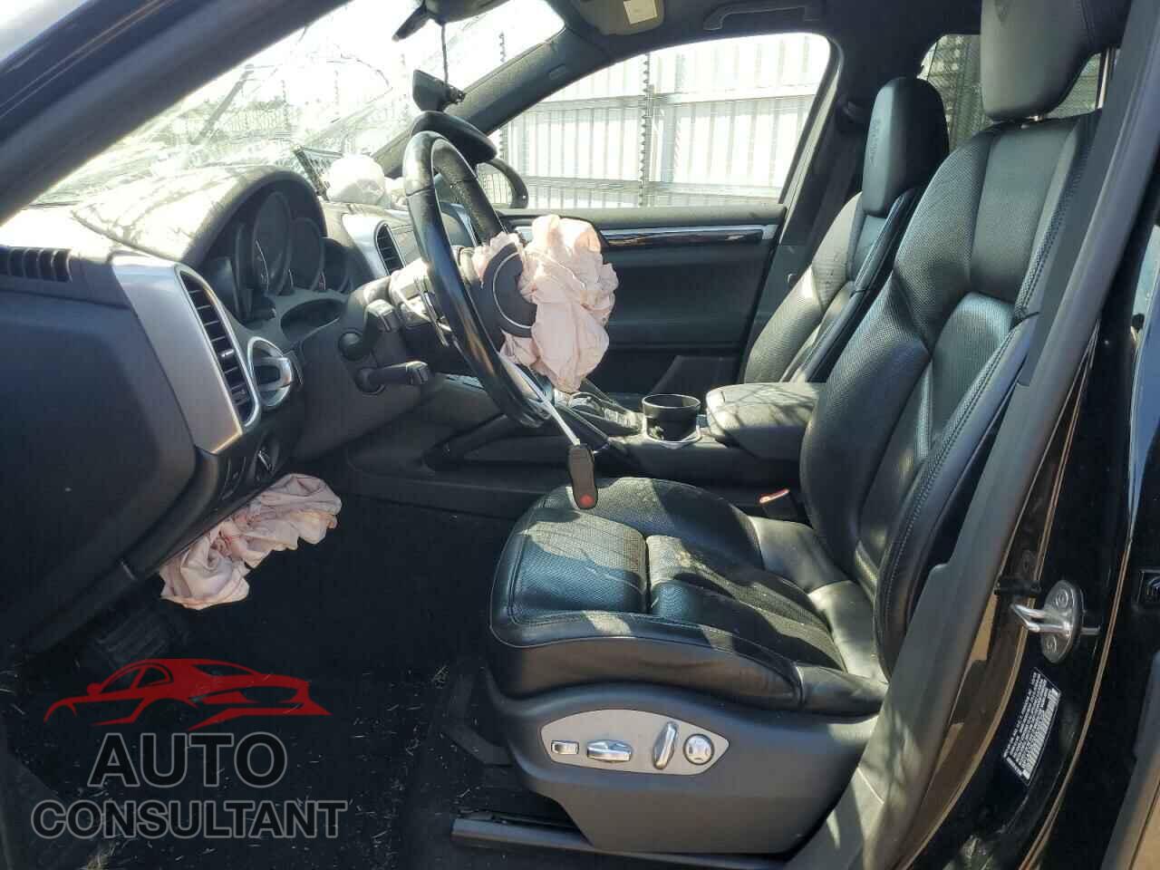PORSCHE CAYENNE 2017 - WP1AA2A2XHKA85358