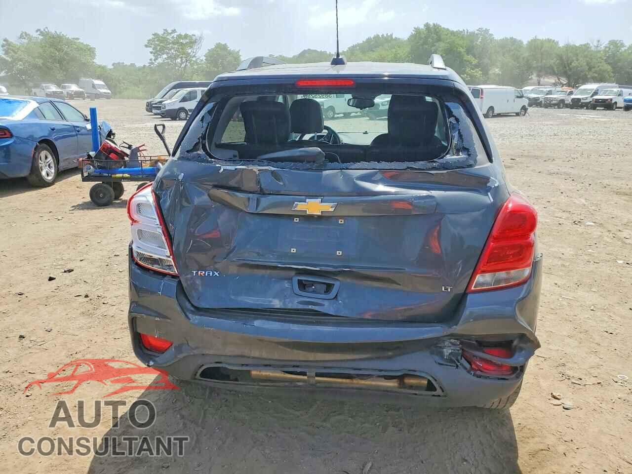 CHEVROLET TRAX 2017 - 3GNCJLSB3HL270632