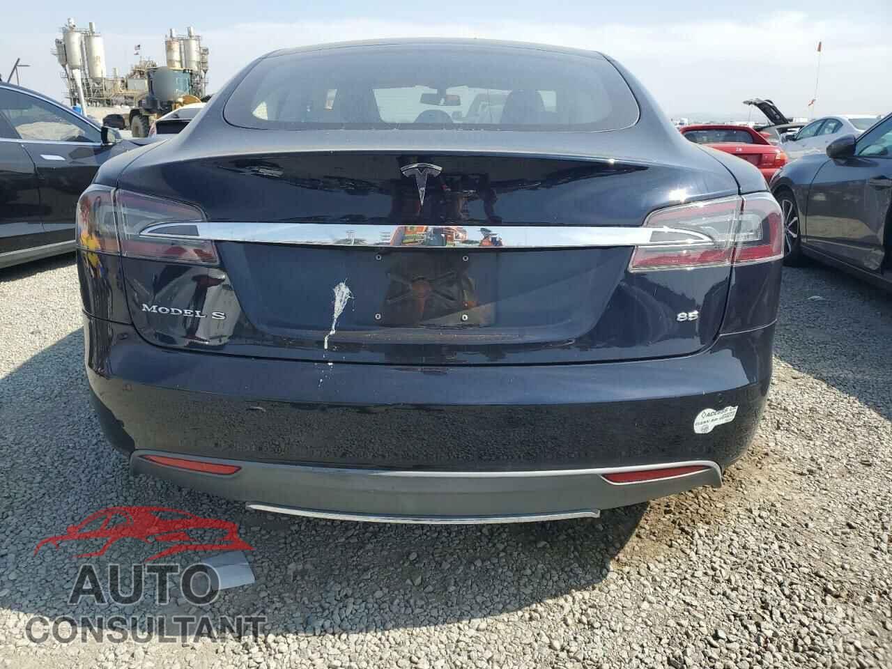 TESLA MODEL S 2014 - 5YJSA1H17EFP33261