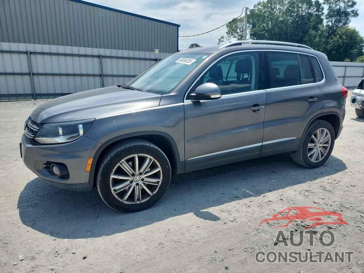 VOLKSWAGEN TIGUAN 2013 - WVGBV7AX8DW011356