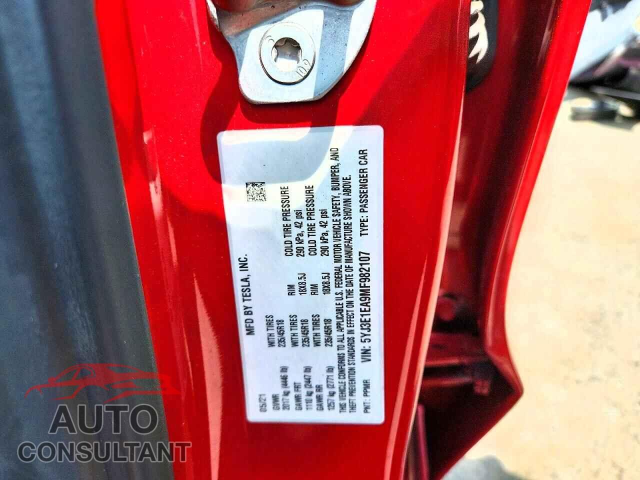 TESLA MODEL 3 2021 - 5YJ3E1EA9MF982107