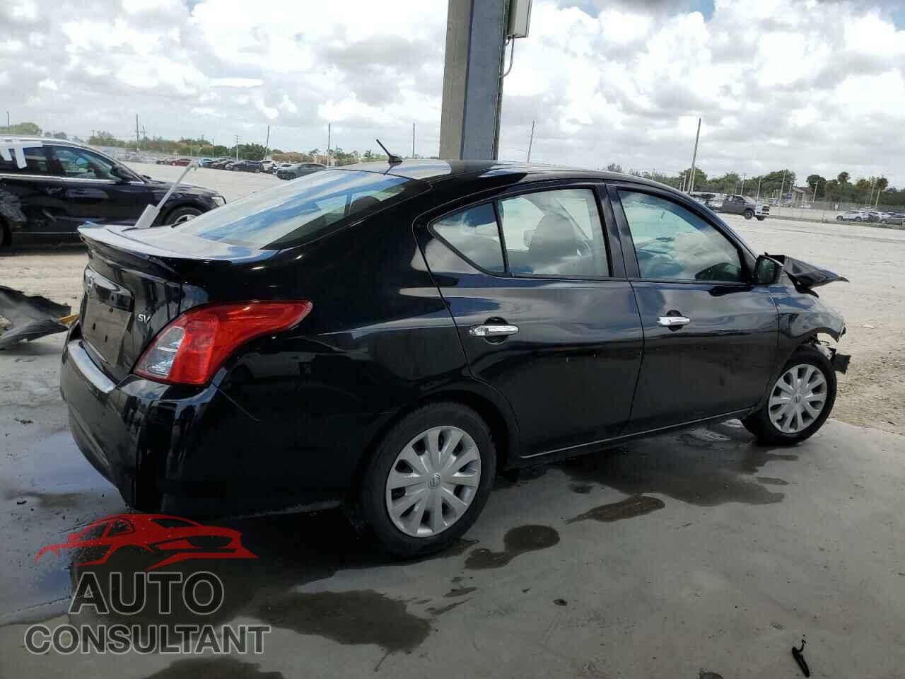NISSAN VERSA 2017 - 3N1CN7AP3HL808430
