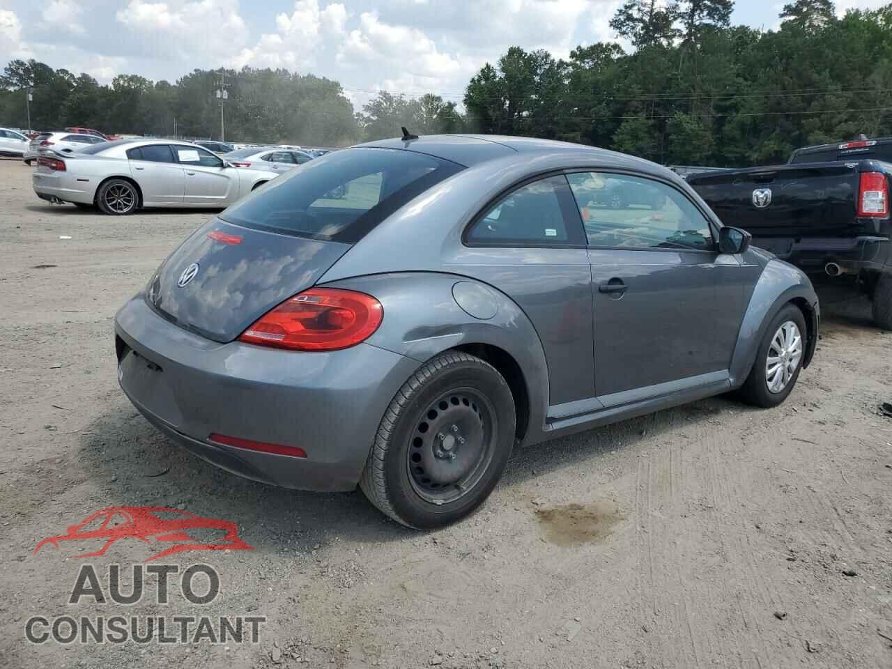 VOLKSWAGEN BEETLE 2013 - 3VWFP7AT7DM645171
