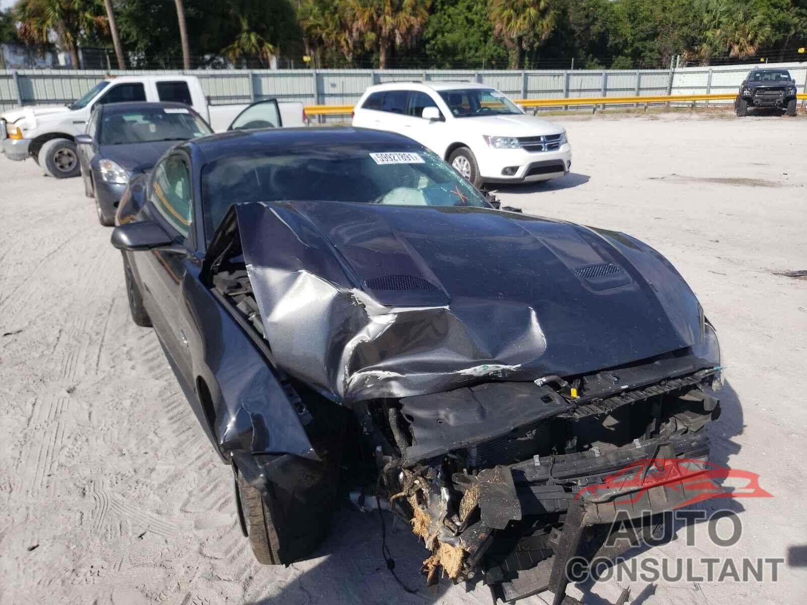 FORD MUSTANG 2019 - 1FA6P8CF9K5151645