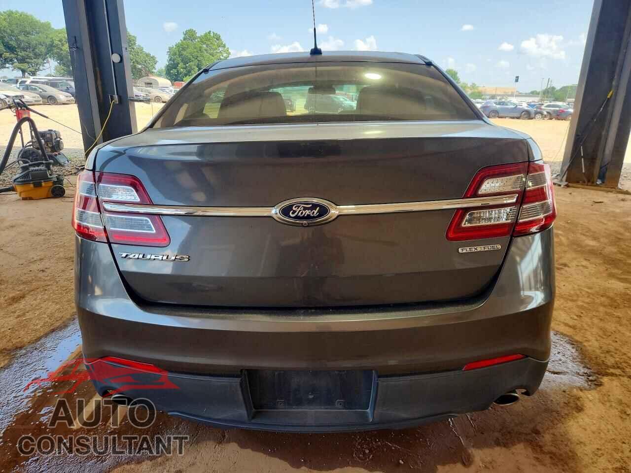 FORD TAURUS 2015 - 1FAHP2D85FG126080