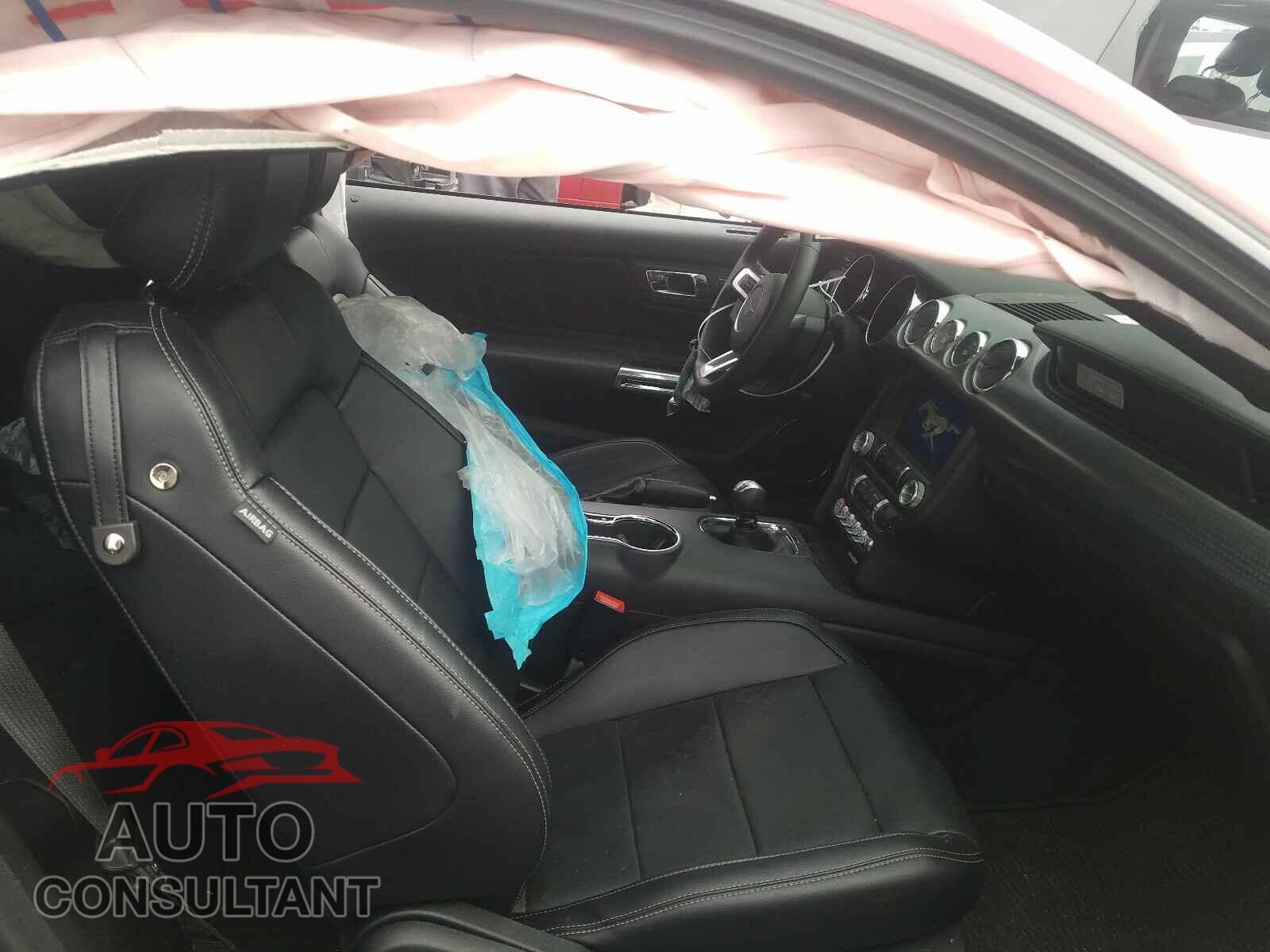 FORD MUSTANG 2017 - 1FA6P8CF8H5256444