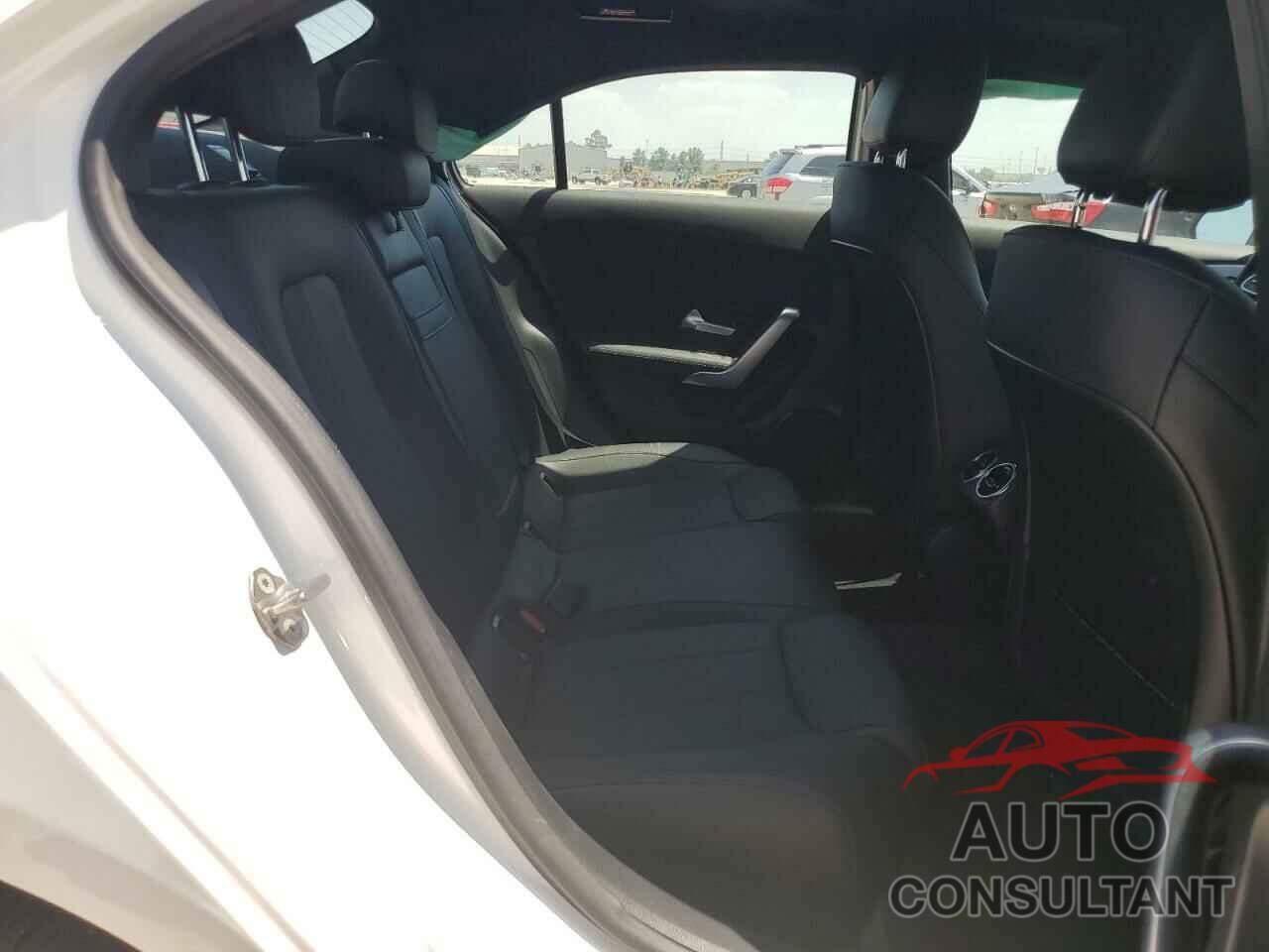 MERCEDES-BENZ A-CLASS 2022 - W1K3G4EB0NJ326933
