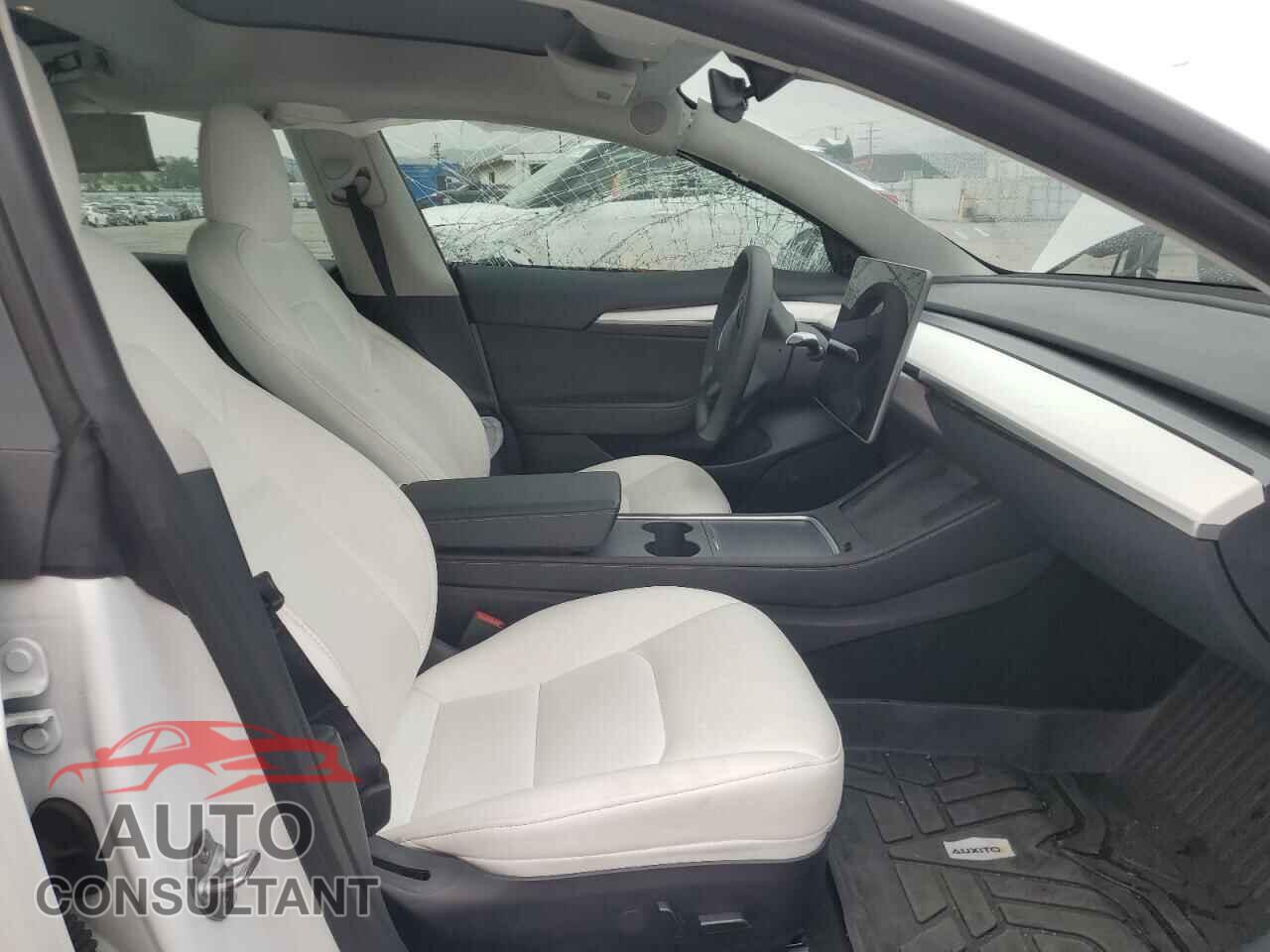 TESLA MODEL 3 2022 - 5YJ3E1EA8NF312159