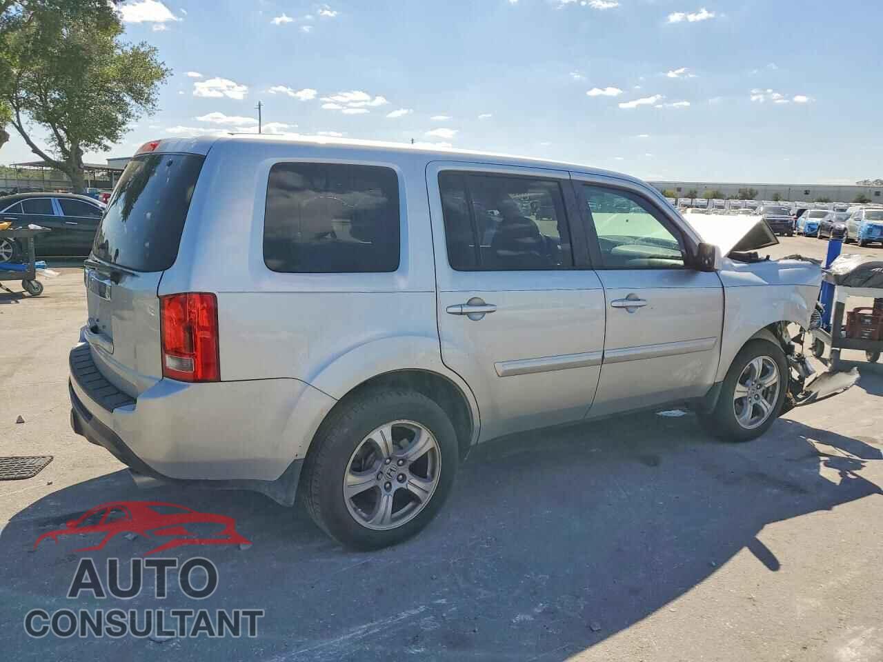 HONDA PILOT 2013 - 5FNYF3H58DB009698