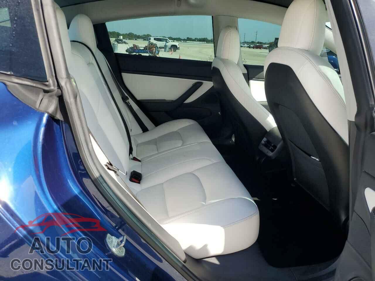 TESLA MODEL 3 2019 - 5YJ3E1EB9KF454363