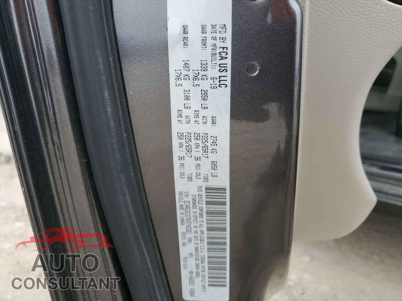 DODGE CARAVAN 2019 - 2C4RDGCG7KR749321
