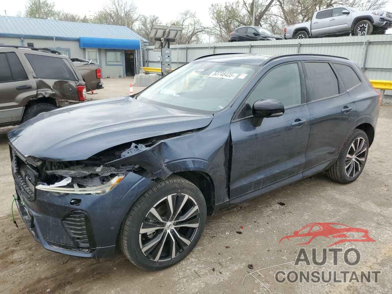 VOLVO XC60 PLUS 2025 - YV4M12RC5S1043685
