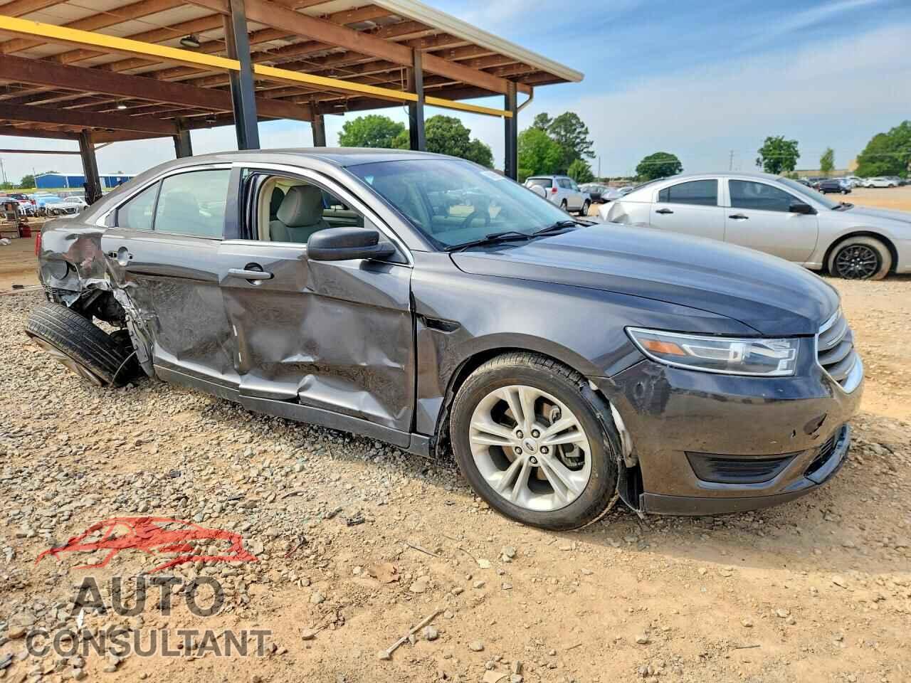 FORD TAURUS 2018 - 1FAHP2D82JG126501