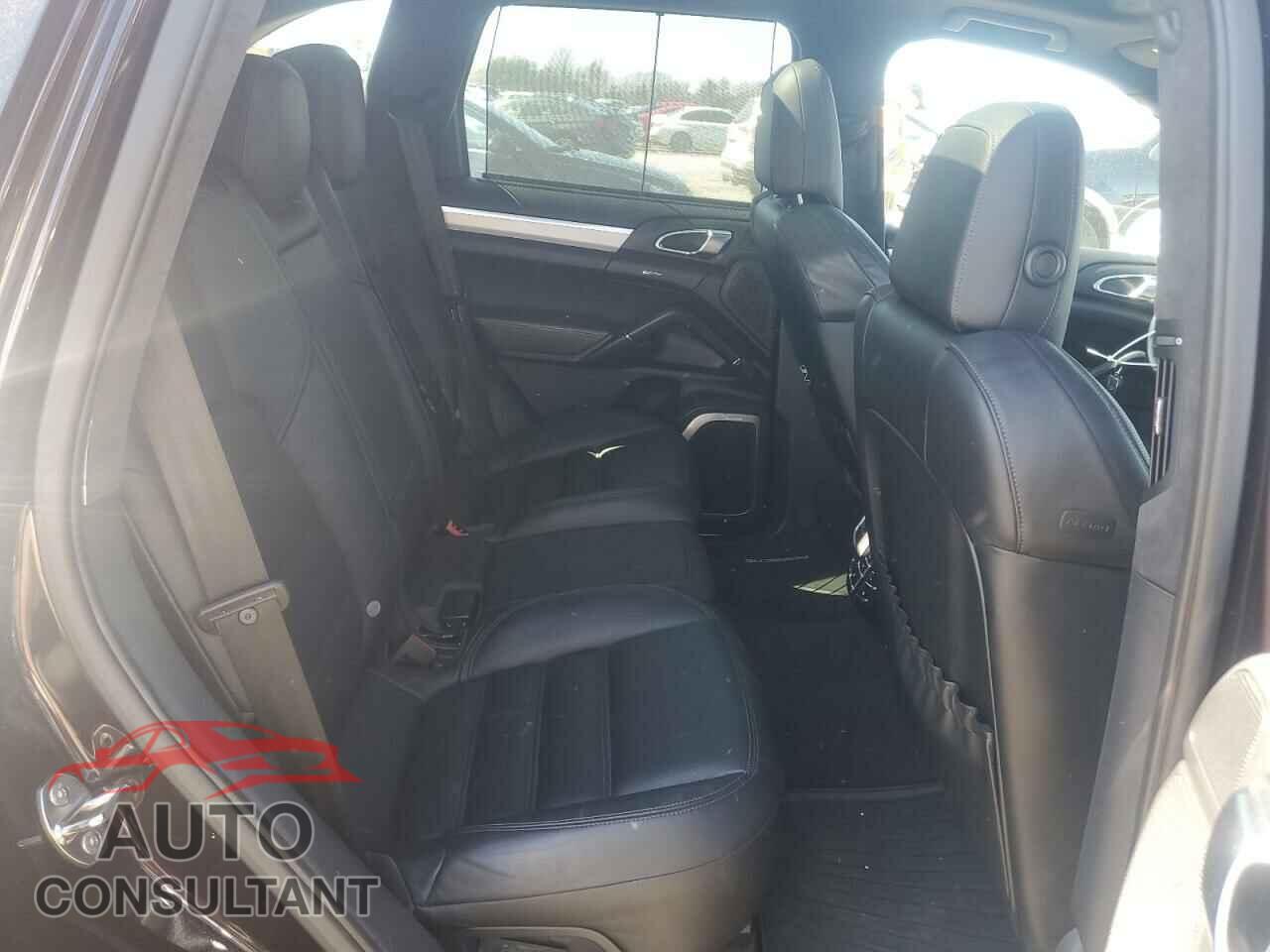 PORSCHE CAYENNE 2012 - WP1AC2A25CLA80713