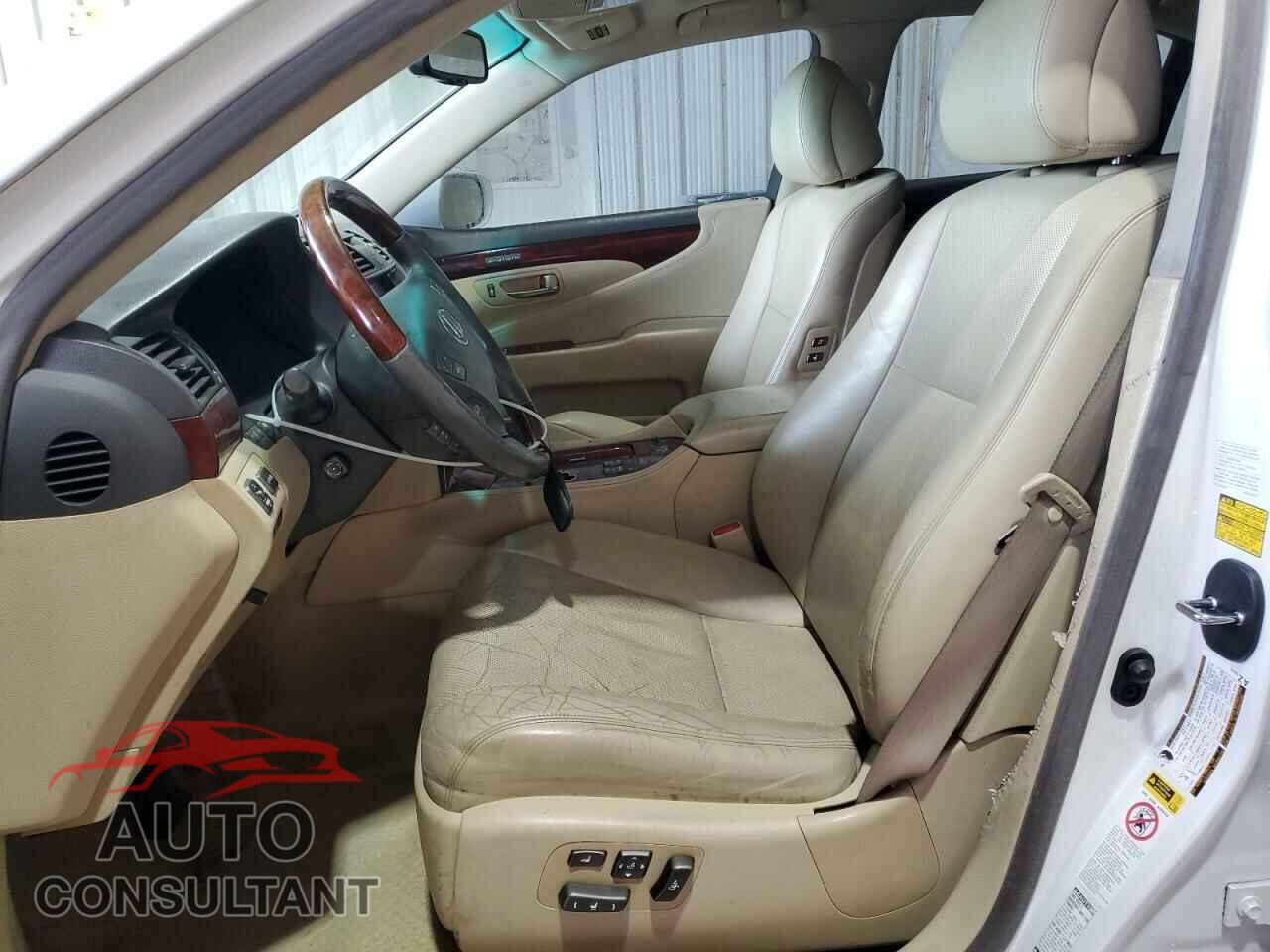 LEXUS LS460 2009 - JTHCL46F695002017