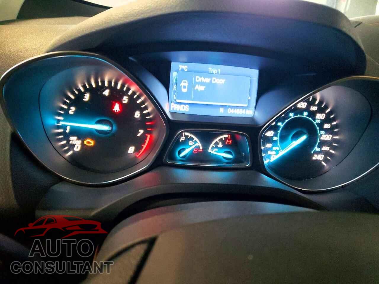 FORD ESCAPE 2015 - 1FMCU9GX0FUC70447