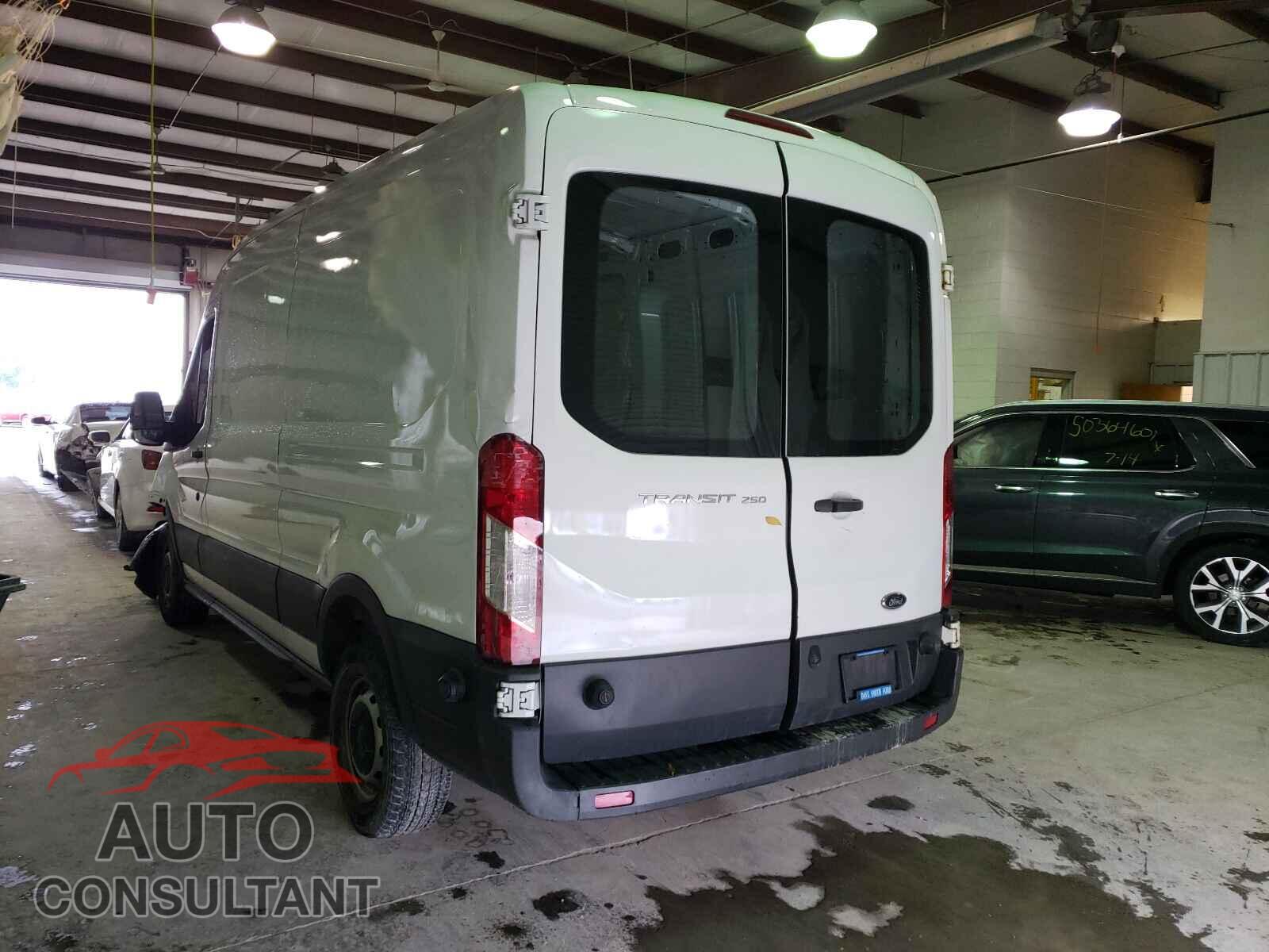 FORD TRANSIT CO 2017 - 1FTYR2CM4HKA51844
