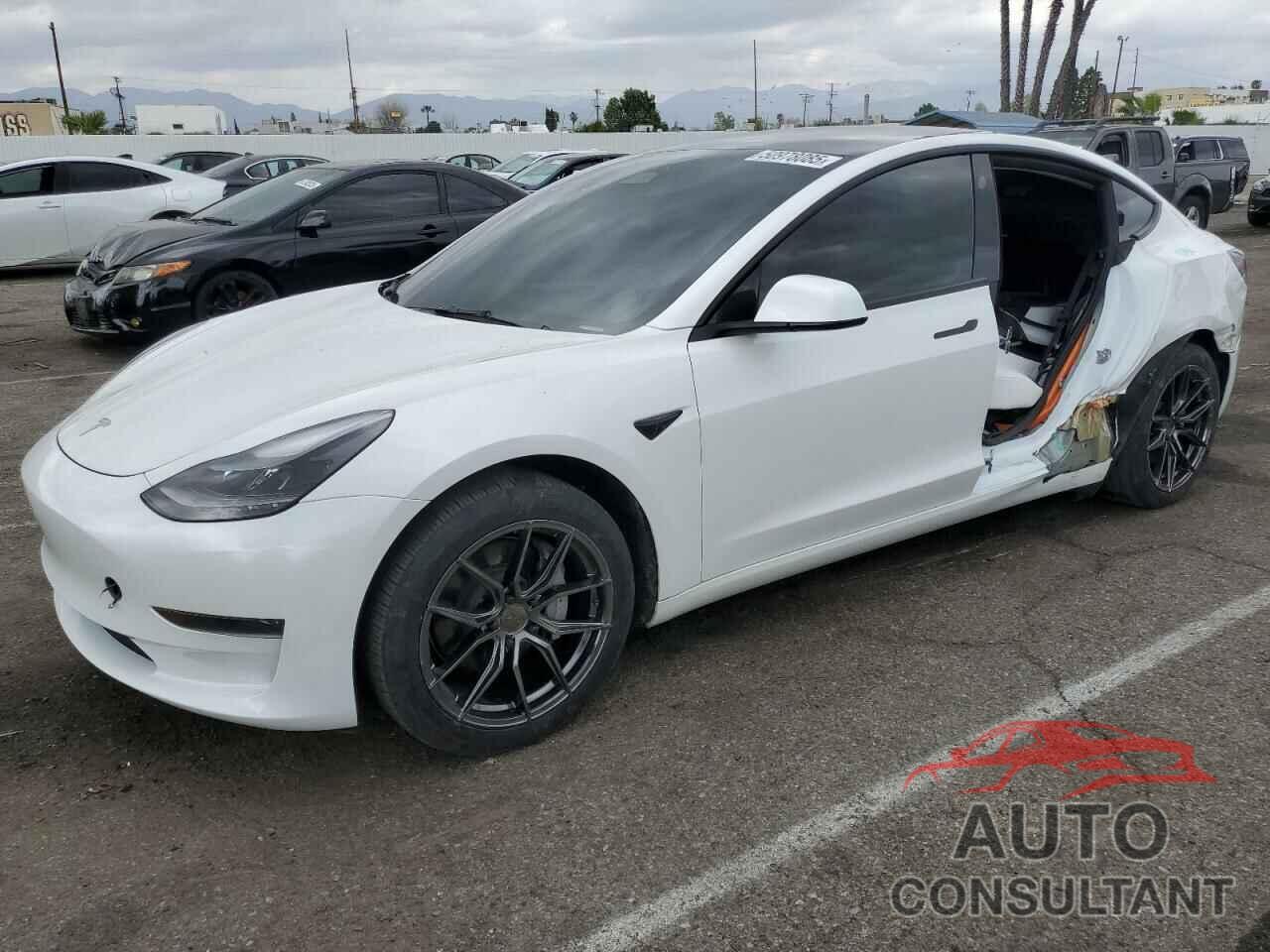 TESLA MODEL 3 2023 - 5YJ3E1EA7PF652082