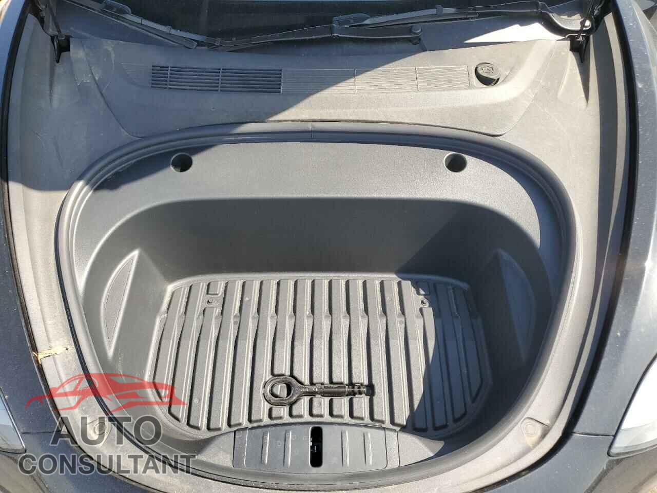 TESLA MODEL 3 2023 - 5YJ3E1EA7PF694008