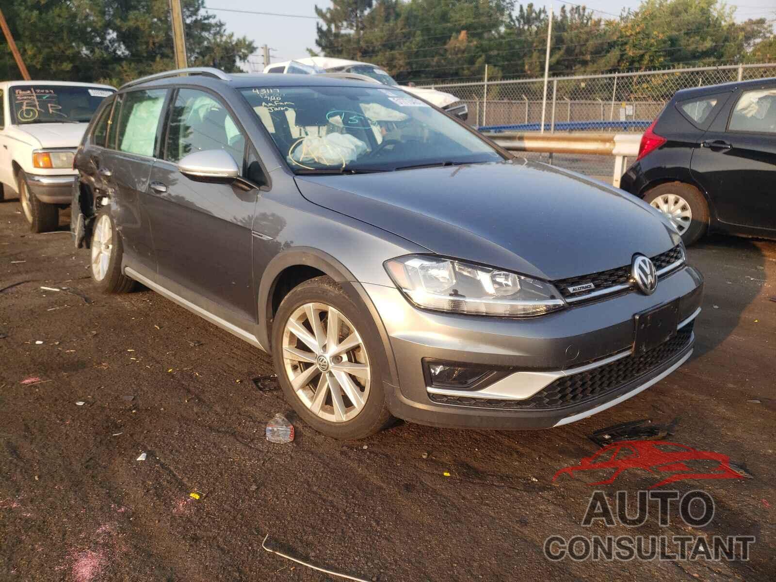 VOLKSWAGEN GOLF 2018 - 3VWH17AU5JM751181