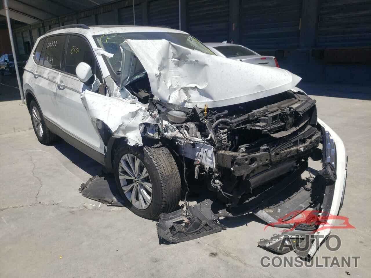 VOLKSWAGEN TIGUAN 2018 - 3VV2B7AX0JM012026